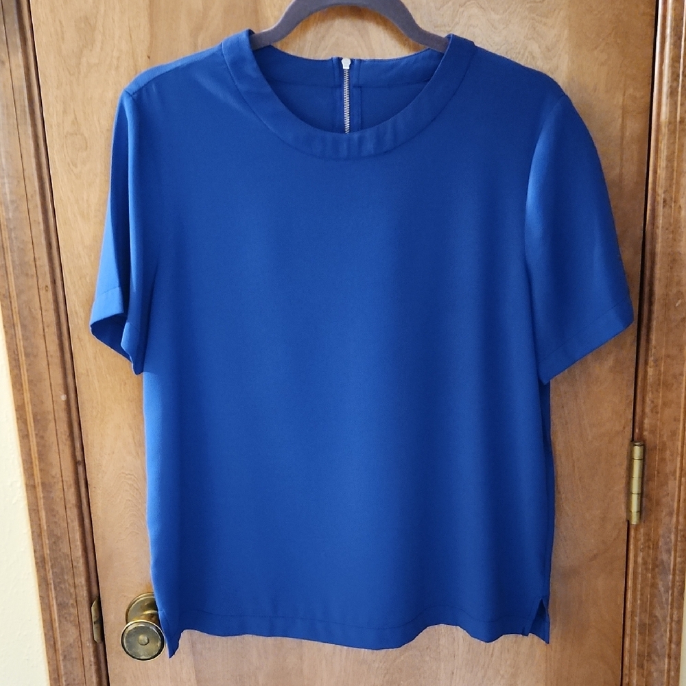 Women's Blue Top